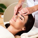 Massage du cuir chevelu dans une ambiance zen